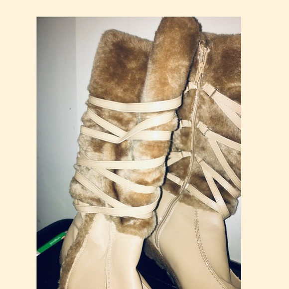 Warm fall/winter boots - Picture 2 of 3